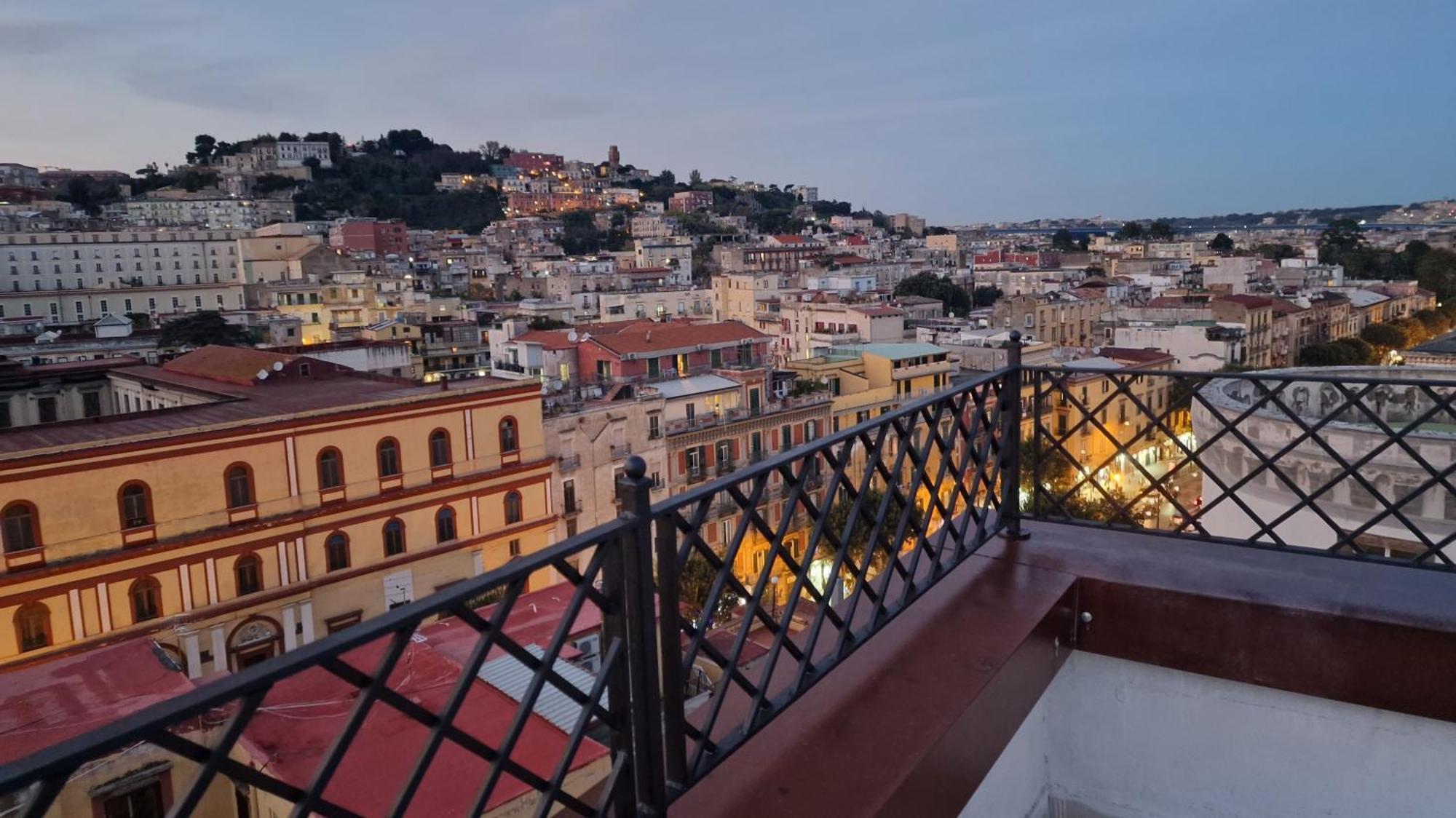 Faccia Gialla Napoli Casa Vacanze Dış mekan fotoğraf